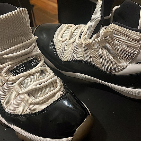 Jordan 11 concord 2011 used - Picture 2 of 4
